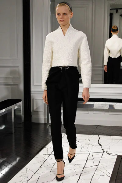Look 9